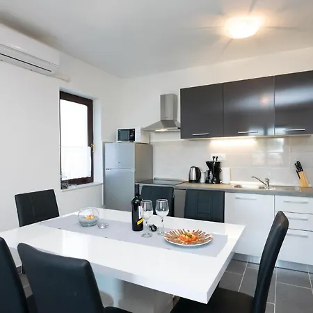 One-bedroom In Apartment Sukosan